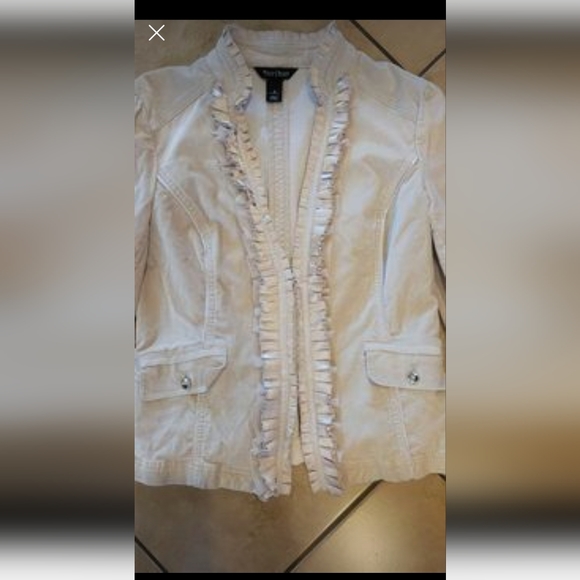 Womans Beige House Black Market Beige Velvet Ruffle Jacket Sz 4 - Picture 2 of 3